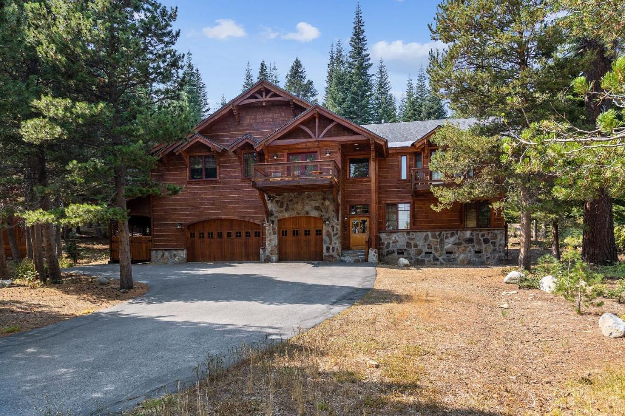 Bear Meadows Lodge - Hot Tub - Tahoe Donner Home 特拉基 外观 照片