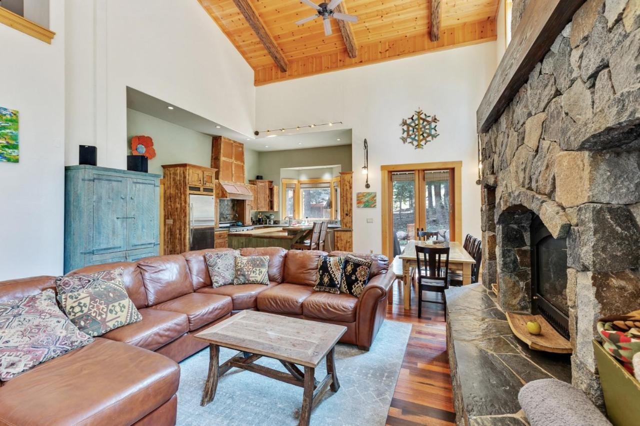 Bear Meadows Lodge - Hot Tub - Tahoe Donner Home 特拉基 外观 照片