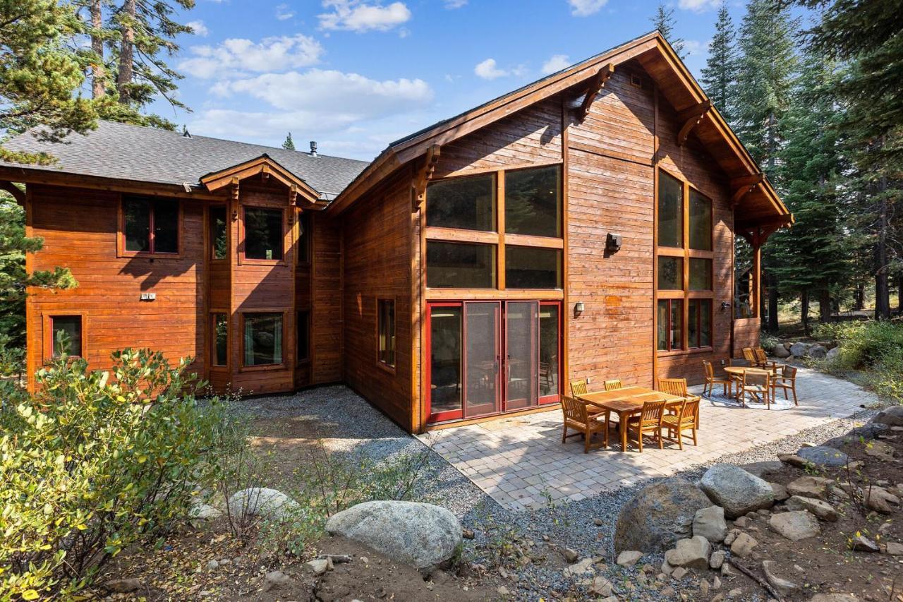Bear Meadows Lodge - Hot Tub - Tahoe Donner Home 特拉基 外观 照片
