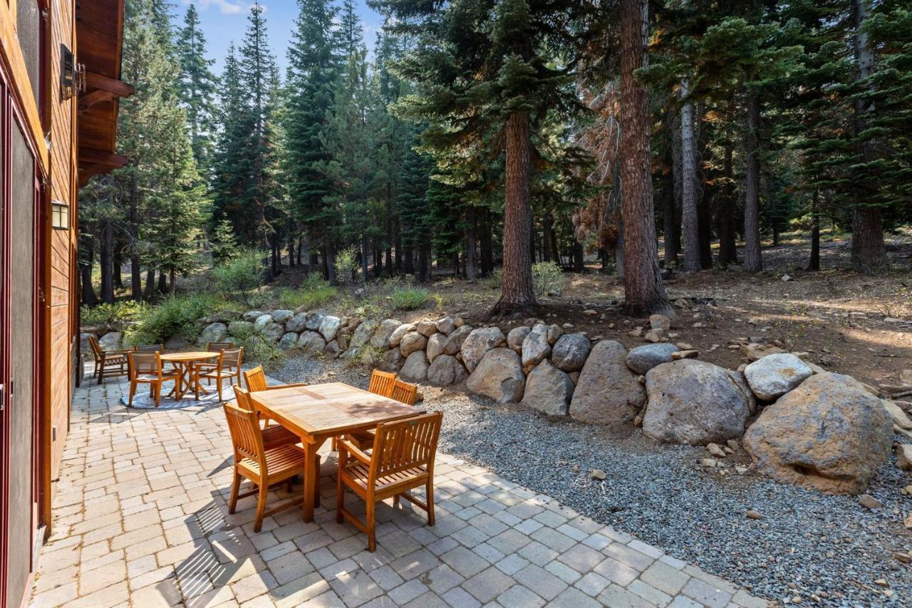 Bear Meadows Lodge - Hot Tub - Tahoe Donner Home 特拉基 外观 照片