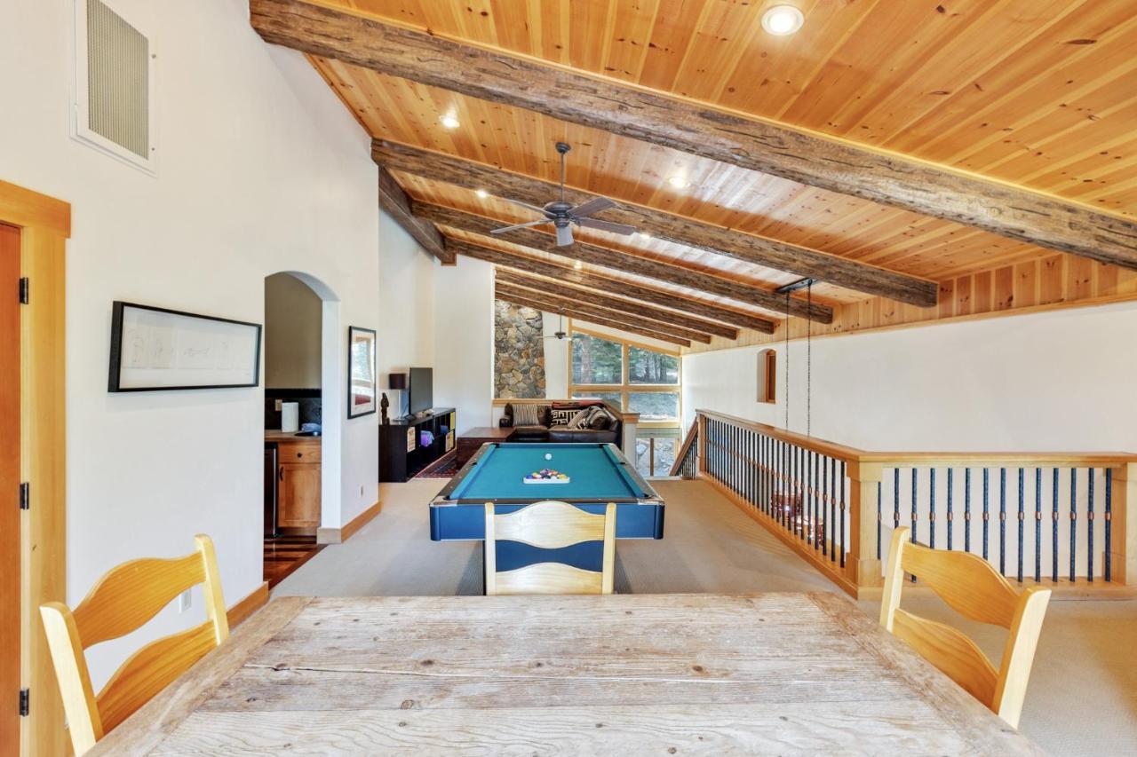 Bear Meadows Lodge - Hot Tub - Tahoe Donner Home 特拉基 外观 照片