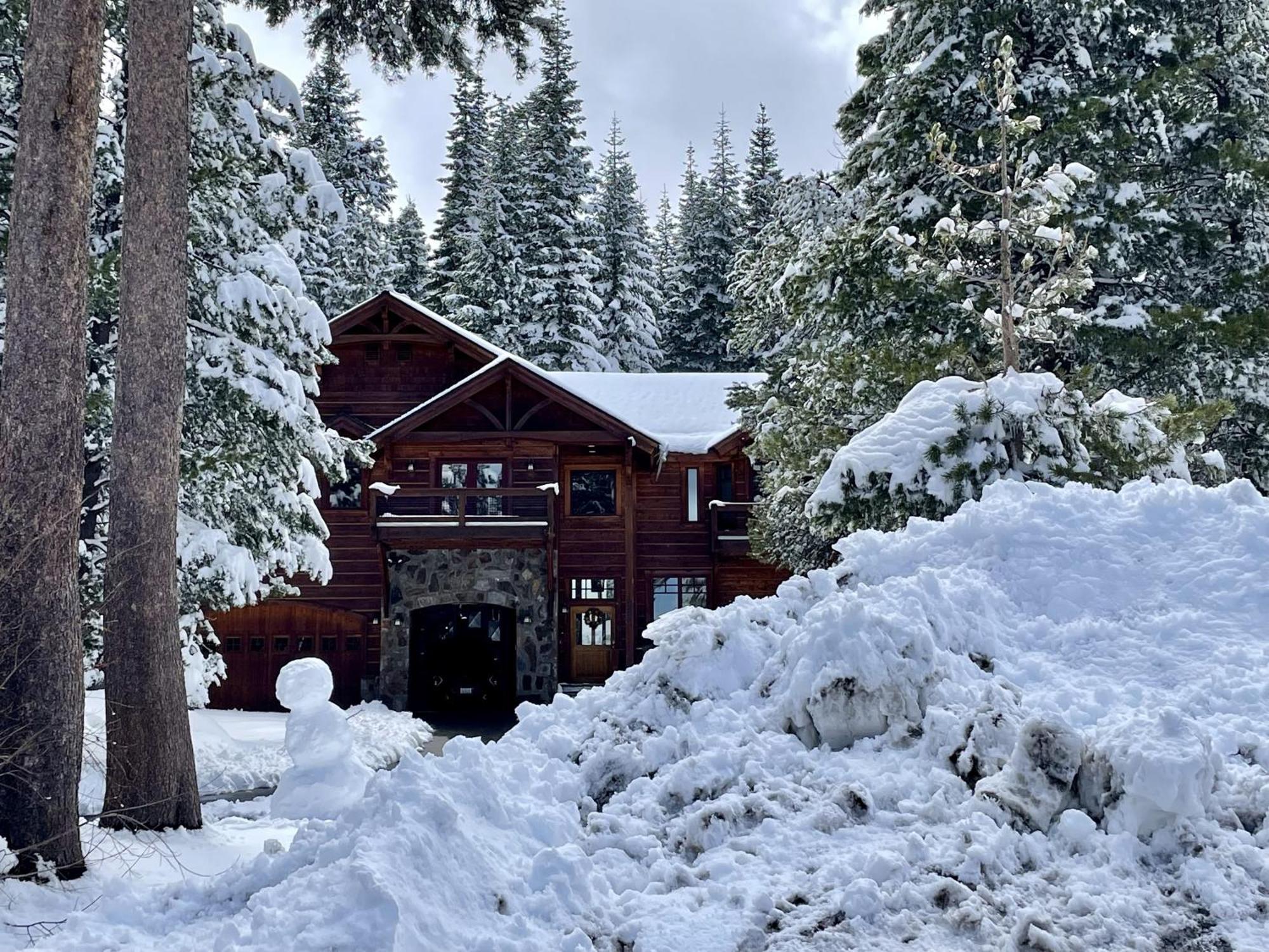 Bear Meadows Lodge - Hot Tub - Tahoe Donner Home 特拉基 外观 照片