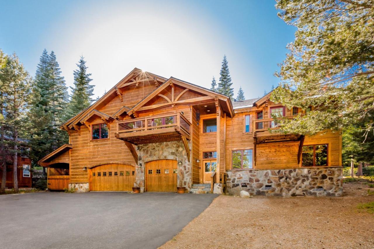 Bear Meadows Lodge - Hot Tub - Tahoe Donner Home 特拉基 外观 照片