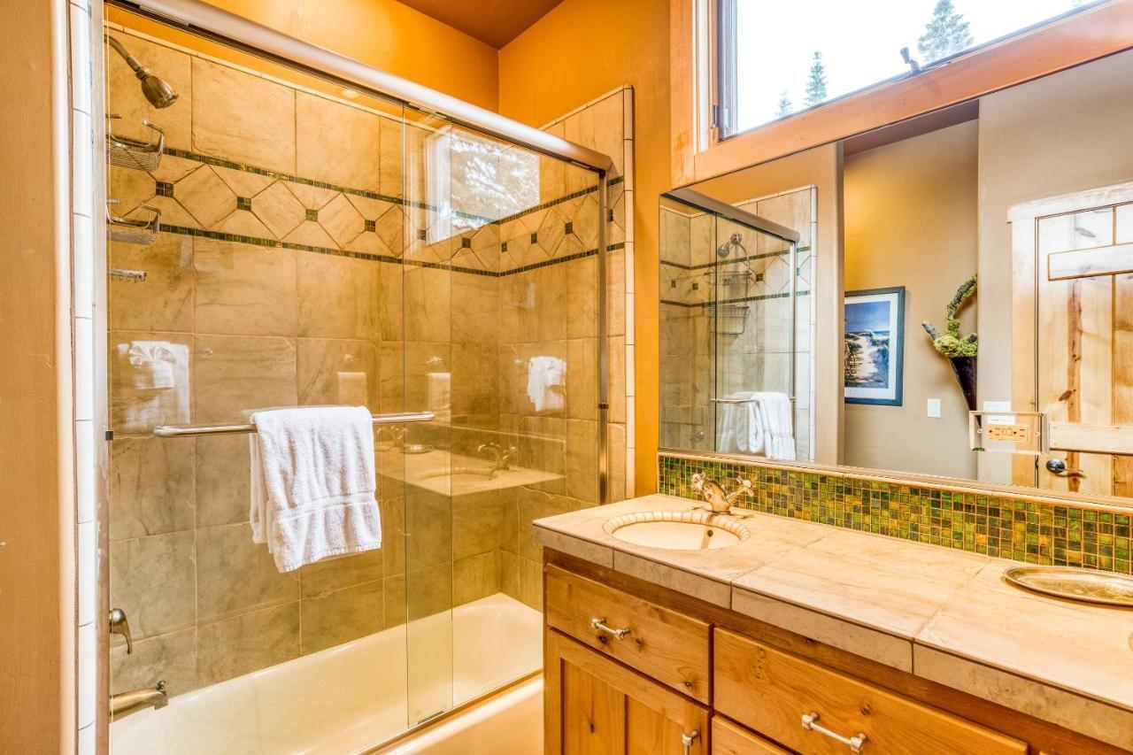 Bear Meadows Lodge - Hot Tub - Tahoe Donner Home 特拉基 外观 照片