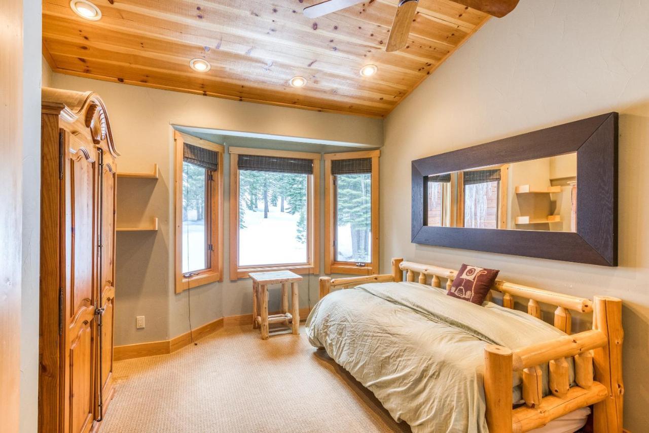 Bear Meadows Lodge - Hot Tub - Tahoe Donner Home 特拉基 外观 照片