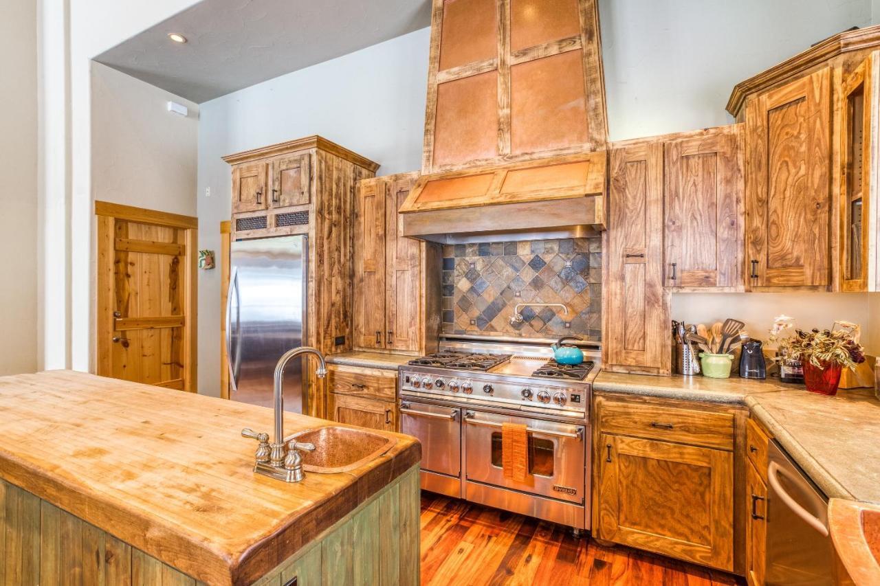 Bear Meadows Lodge - Hot Tub - Tahoe Donner Home 特拉基 外观 照片