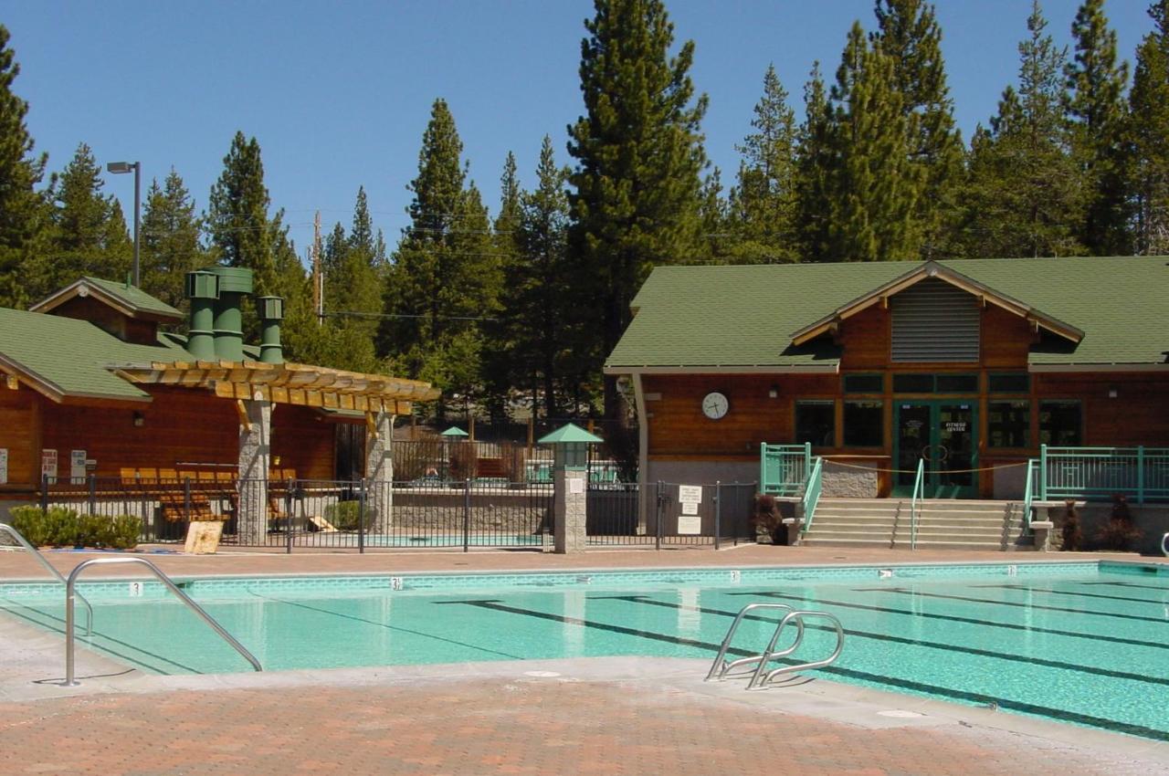Bear Meadows Lodge - Hot Tub - Tahoe Donner Home 特拉基 外观 照片